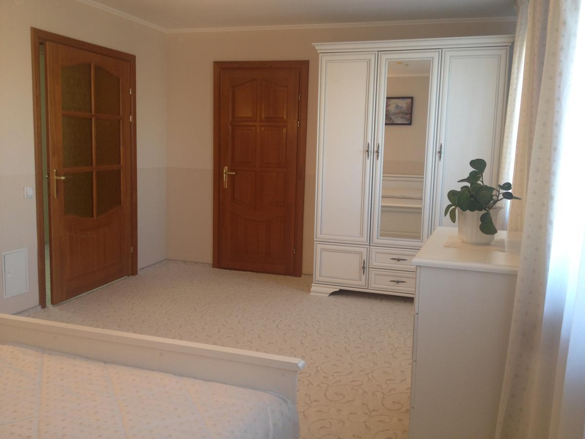 Hotel Muhavets Pruzhany Bagian luar foto